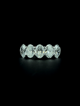 Lab grown diamond 5 stone rings