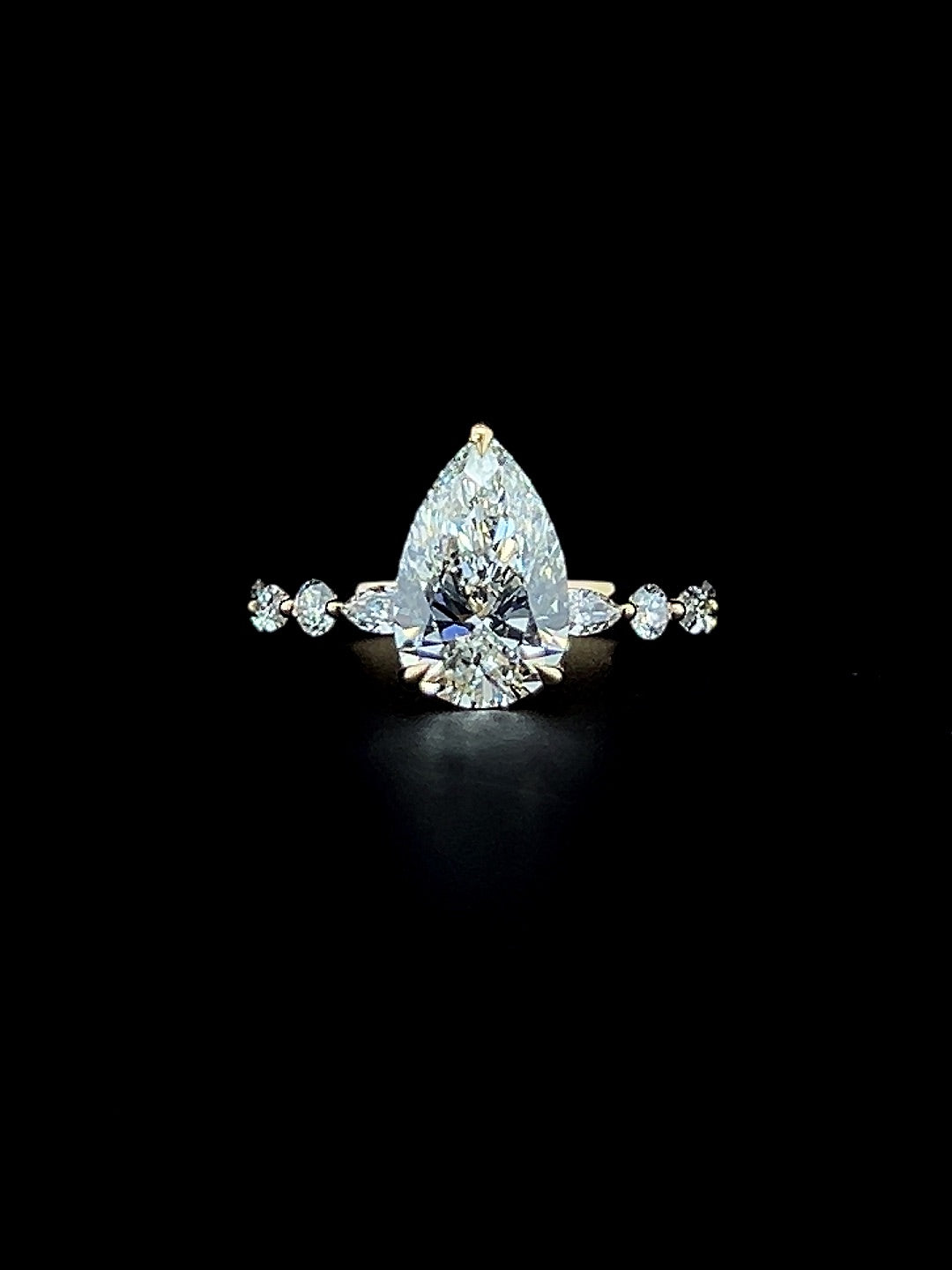 Lab Grown Diamond 7 STONE RING