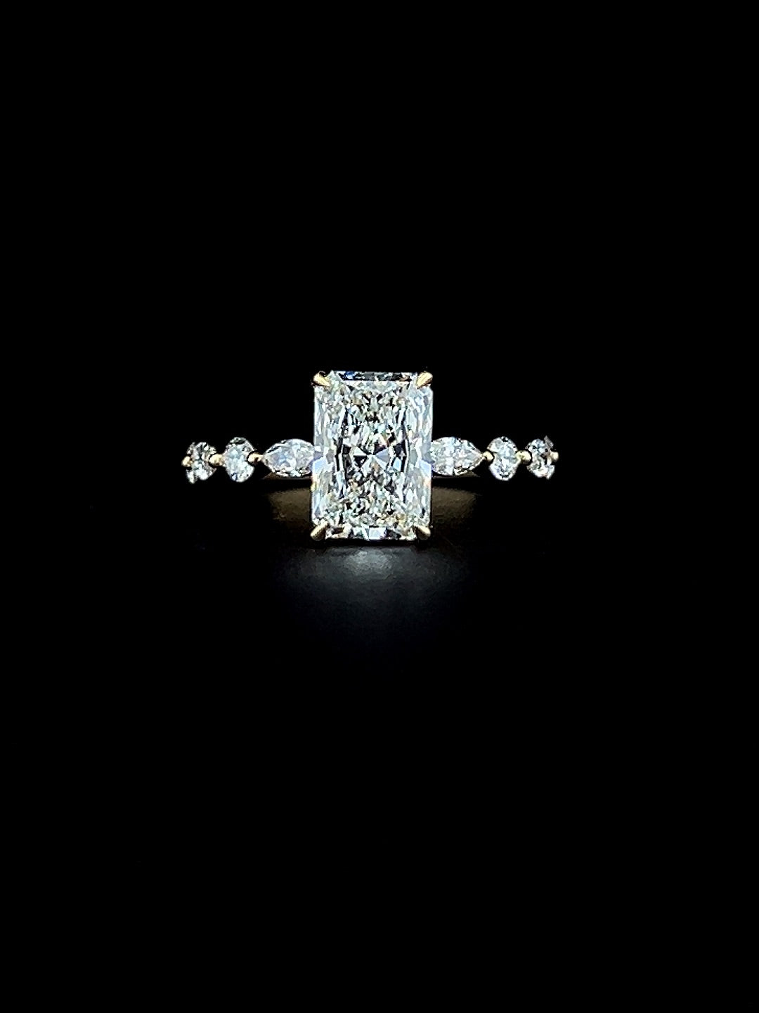 Lab Grown Diamond 7 STONE RING
